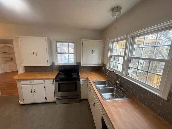 5th image of 510 Las Lomas Dr