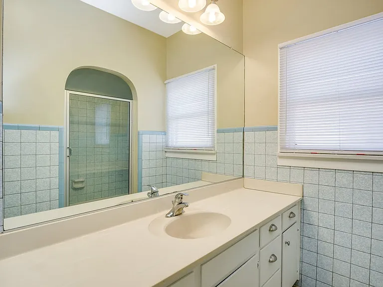 4725 Kensington Dr — Photo 17