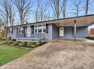 21 Blue Mountain Dr, Greenville, SC 29617