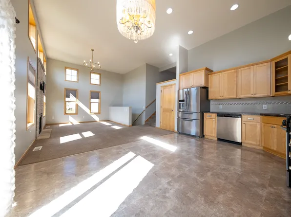 9726 Saint Andrews Dr, Elko New Market, MN 55020