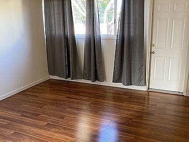 5th image of 31325 Wheelon Ave