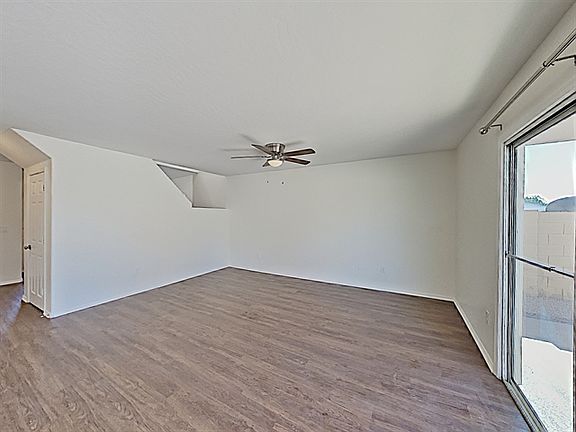 3rd image of 6108 N Florence Ave