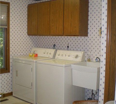 1st floor laundry room