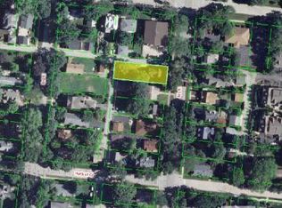 225 4th St, Libertyville, IL