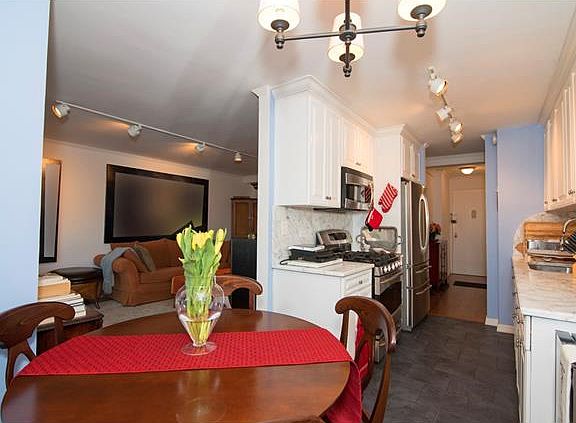 4th image of 920 Metcalf Ave APT 21A