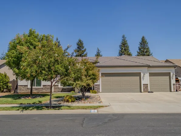 46 N Brehler Ave, Sanger, CA 93657