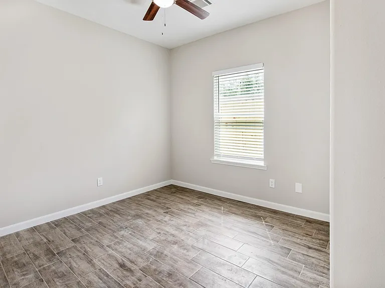 4649 Carmen St #A — Photo 17