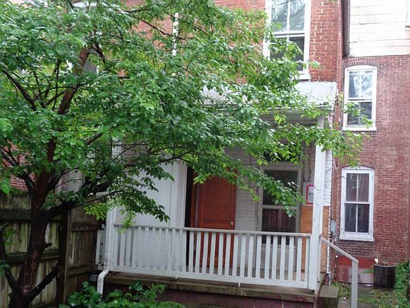 2nd image of 304 S Potomac St