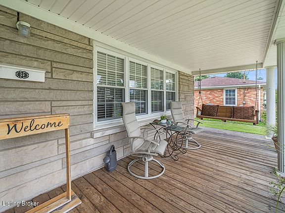 3rd image of 8002 Columbine Dr