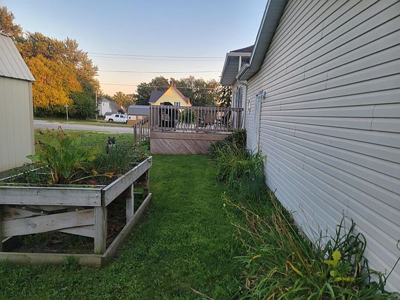 4th image of 208 W Bradford St