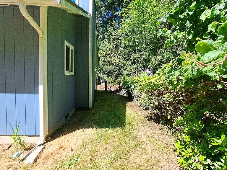 14665 NW Honeyhill Loop — Photo 17