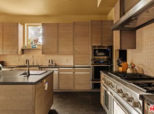 2774 La Castana Dr, Los Angeles, CA 90046