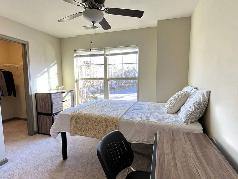 Townhome Bed 4