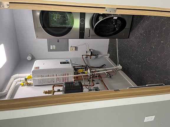 2nd image of 1216 Lysser Ln W