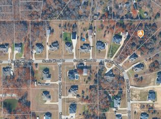 260 Scenic Wood Dr, Azle, TX 76020