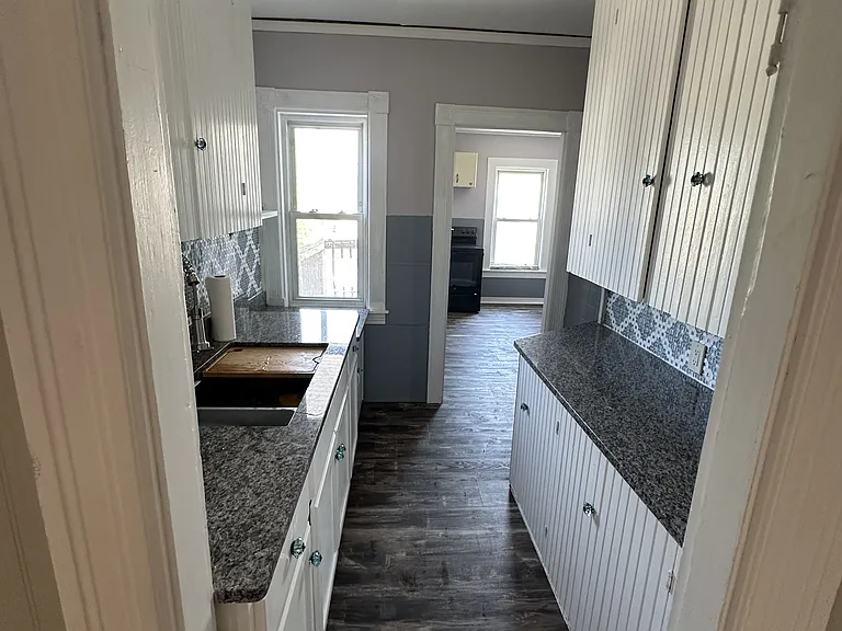 569 Rimmon St #2 — Photo 3