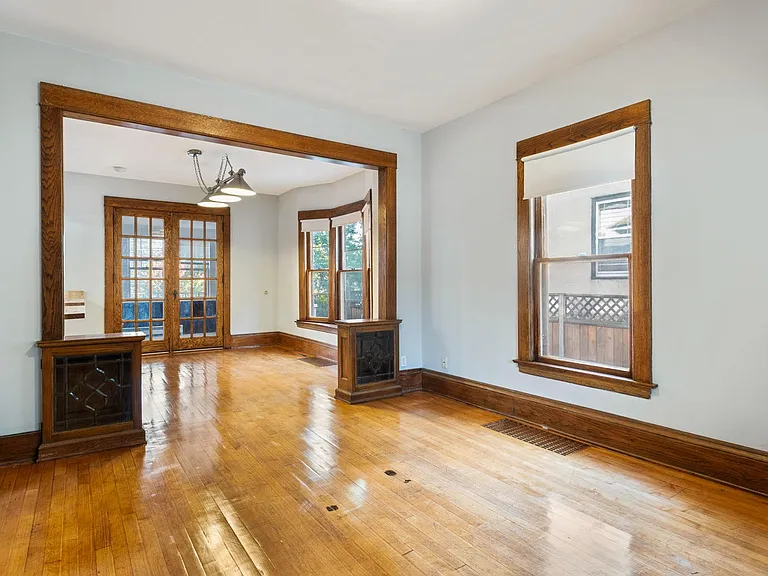 3325 Hennepin Ave — Photo 8