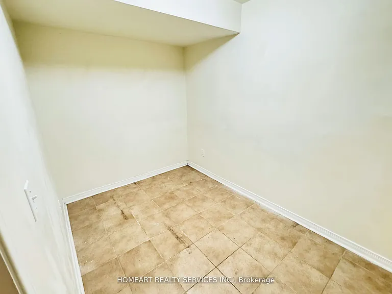 81 Emery Hill Blvd — Photo 41