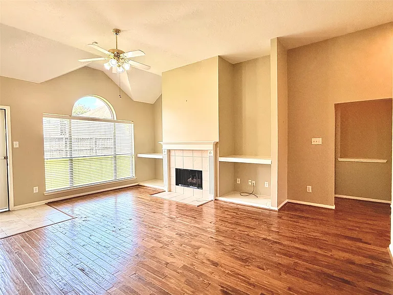 16518 Wheatmill Ct — Photo 15