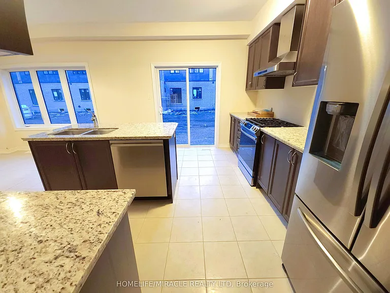 15 Copeman Ave — Photo 9