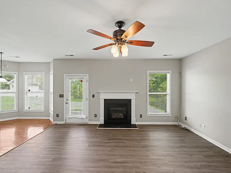 3111 Gloxinia Rd — Photo 23