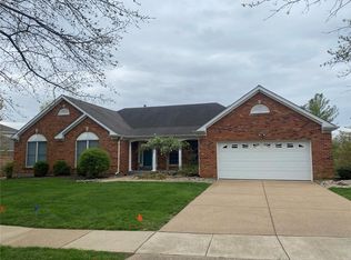 3120 Tollgate Rd, Saint Louis, MO 63129