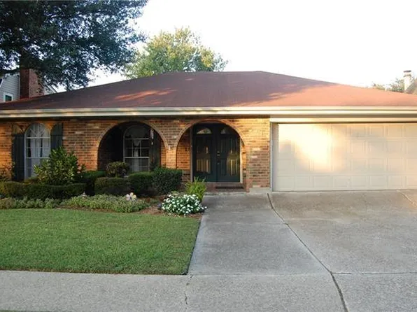 932 Champagne Dr, Kenner, LA 70065