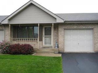 606 Briarwood Dr, Dyer, IN