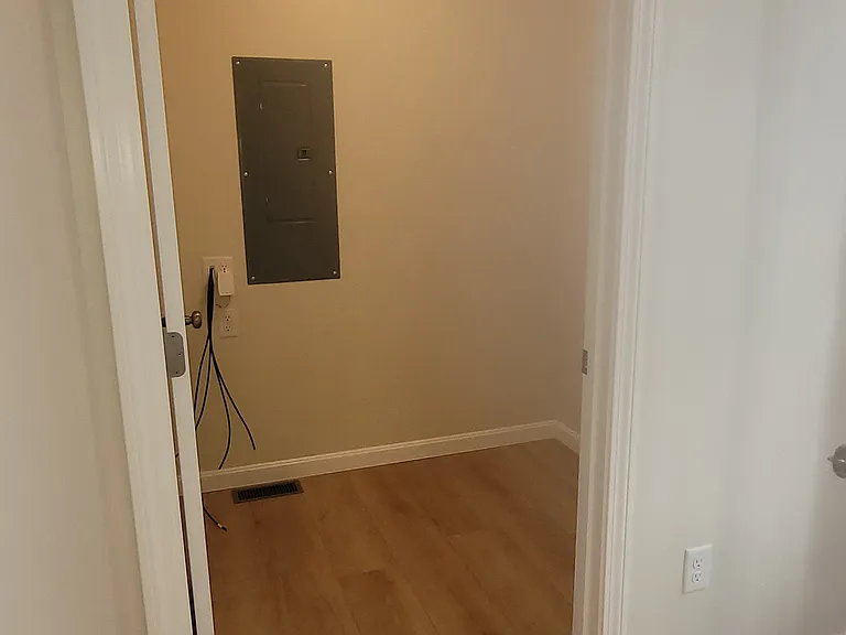 393 Court St #1 — Photo 3