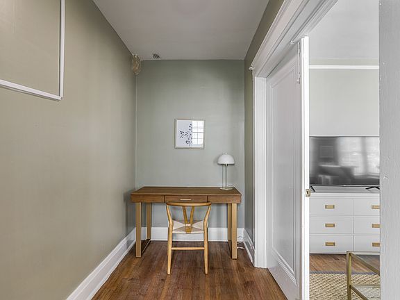 3rd image of 838 Lowerline St APT 5