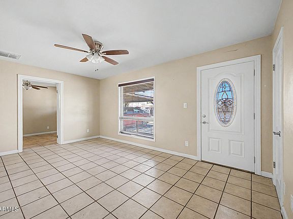 5th image of 2929 W LOMA Lane
