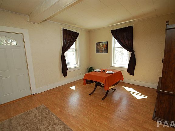 5th image of 1101 E Corrington Ave