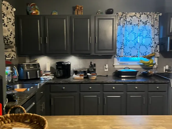 261 Kilburn St #1, Fall River, MA 02724