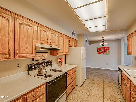 3rd image of 10235 W Edgewood Dr