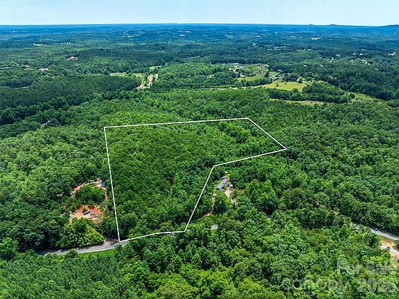 3rd image of Owl Hollow Rd
