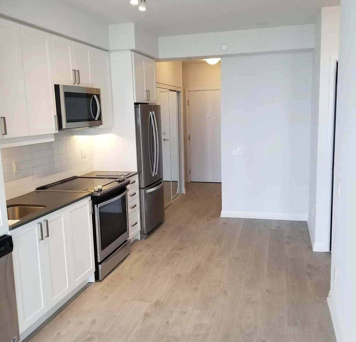 1 bed, $1,900 — Photo 2