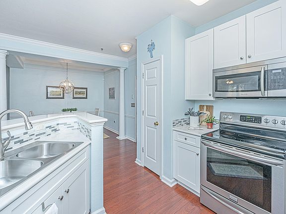 4th image of 2126 Telfair Way