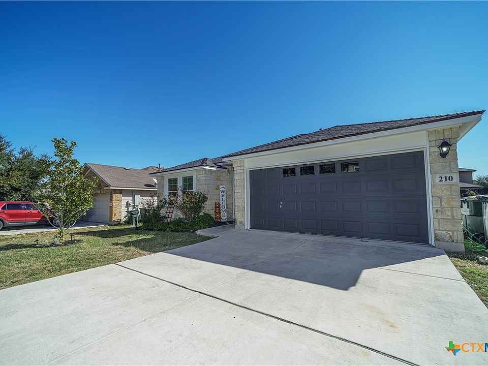 1st image of 210 Brazoria Trl