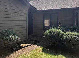 521 Bluebird Ln, Greer, SC 29650