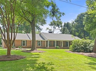 4331 Woodbourne Dr, Clemmons, NC 27012