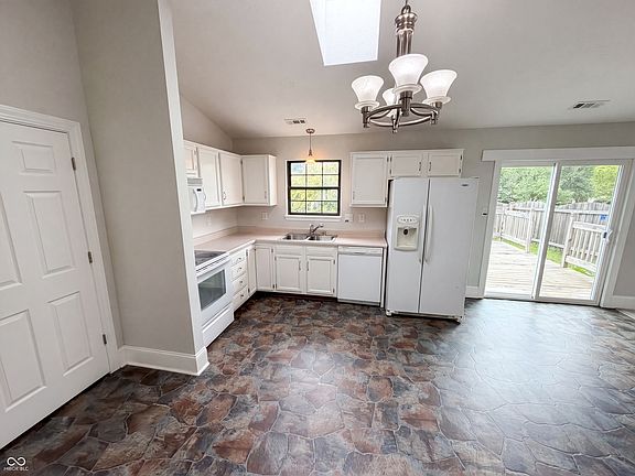 2nd image of 8058 Cherrybark Dr
