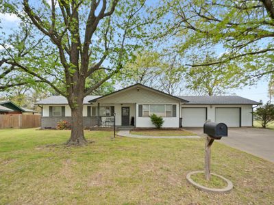 2120 S Spring St, Grove, OK, 74344