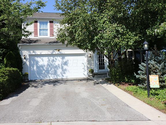 2nd image of 1126 Willow Brook Csg Ct