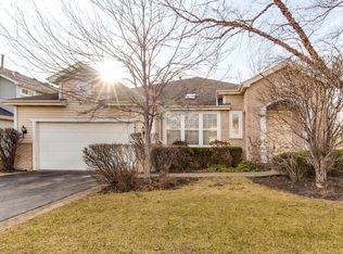 2420 Apple Hill Ln, Buffalo Grove, IL 60089