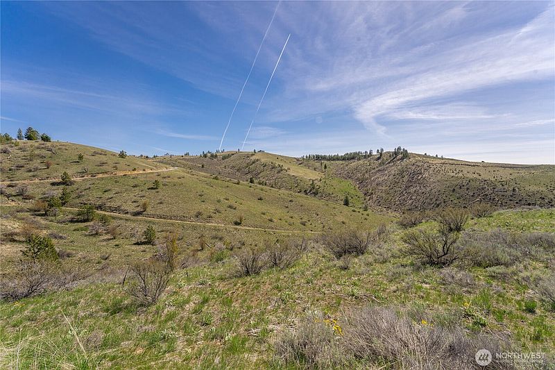 5th image of 295 Hawks Ridge Road