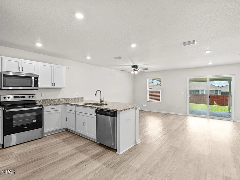 5545 Lexa Ln — Photo 15