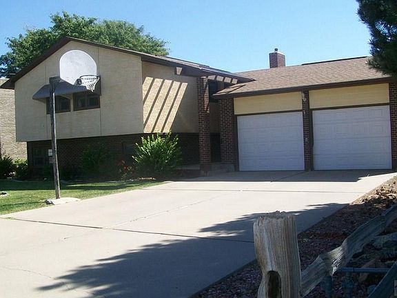 2nd image of 6 Chaparral Ct