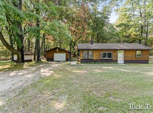 3845 W Jefferson Rd, Pentwater, MI 49449