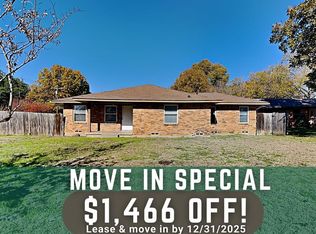 649 W Main St, Lancaster, TX 75146