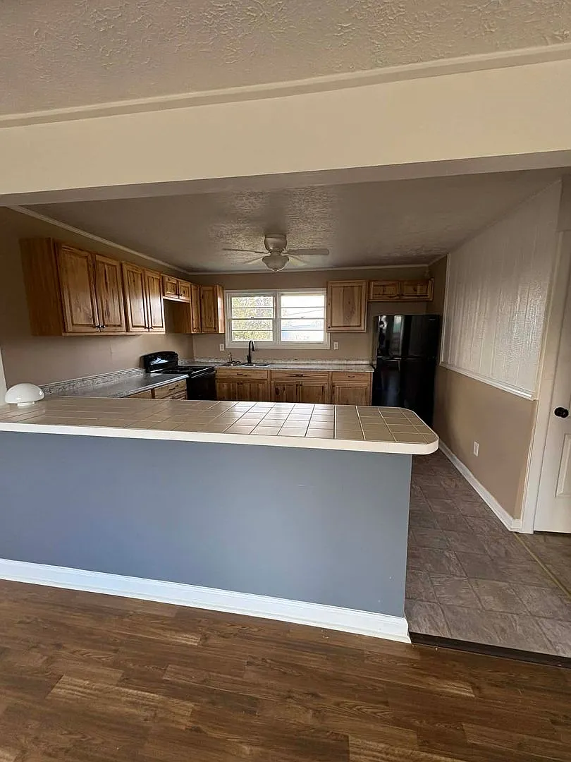 3BR home with basement! — Photo 4